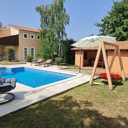 Sunny Garden Villa With Pool Loborika 外观 照片