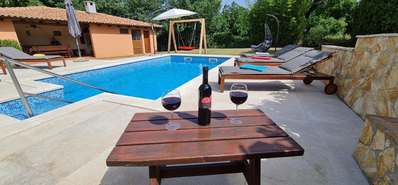 Sunny Garden Villa With Pool Loborika 外观 照片