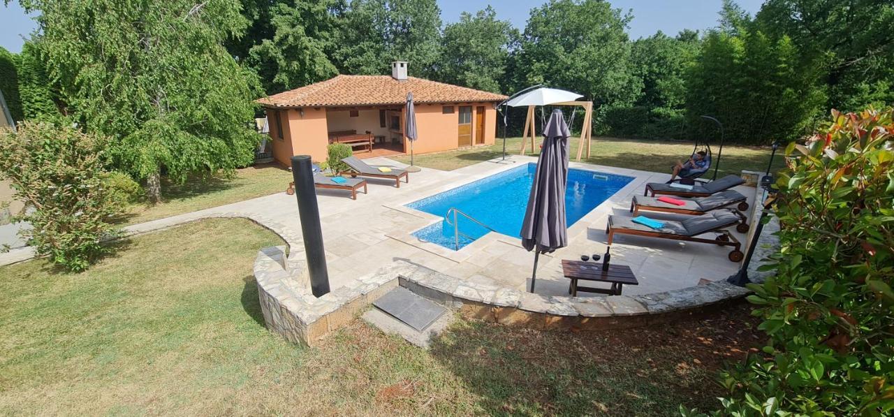 Sunny Garden Villa With Pool Loborika 外观 照片