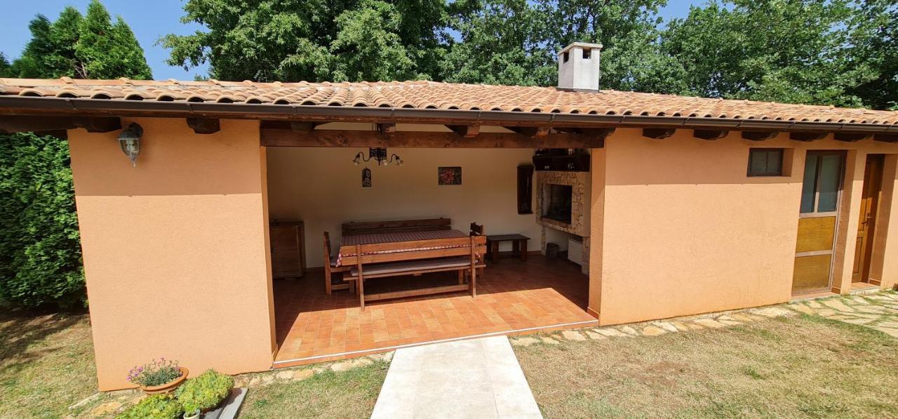 Sunny Garden Villa With Pool Loborika 外观 照片