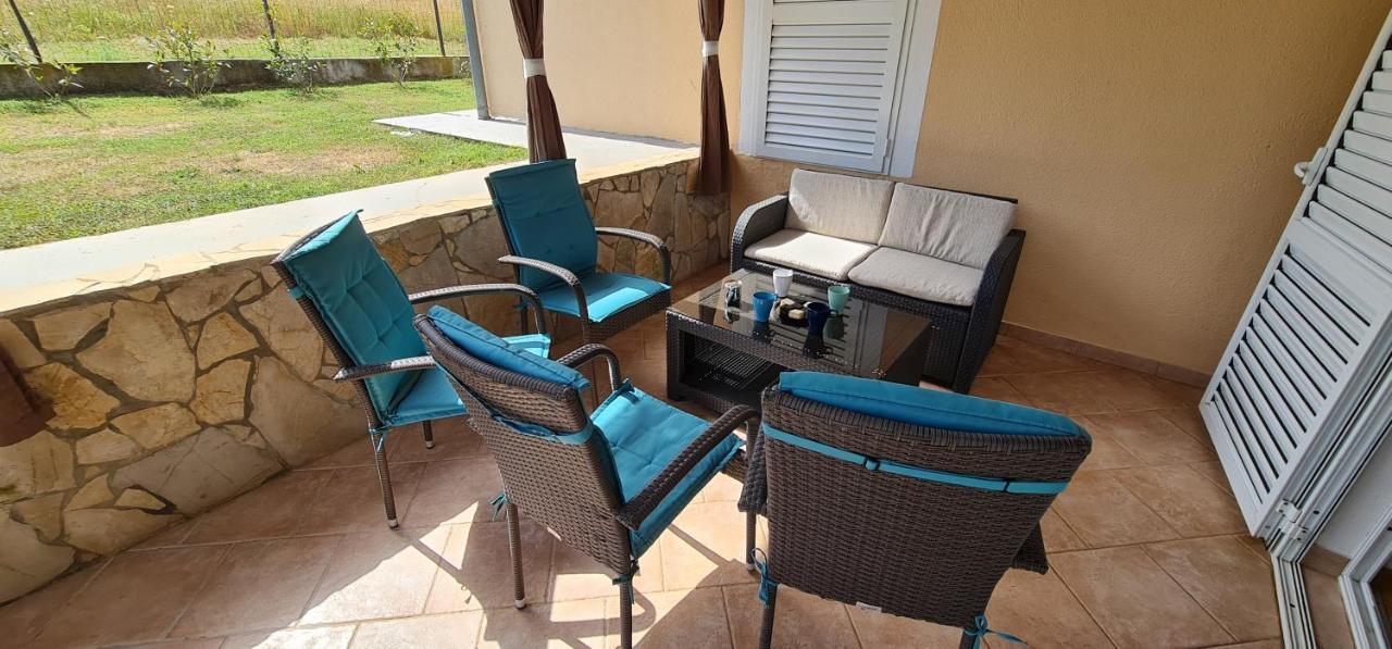 Sunny Garden Villa With Pool Loborika 外观 照片